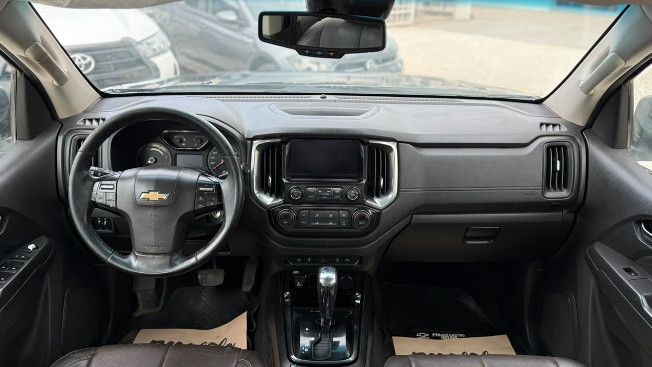 CHEVROLET - S-10  HIGHCOUNTRY 2.8 4X4  - AUTOMÁTICA - 2017